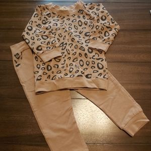 Toddler Girls matching sweatsuit